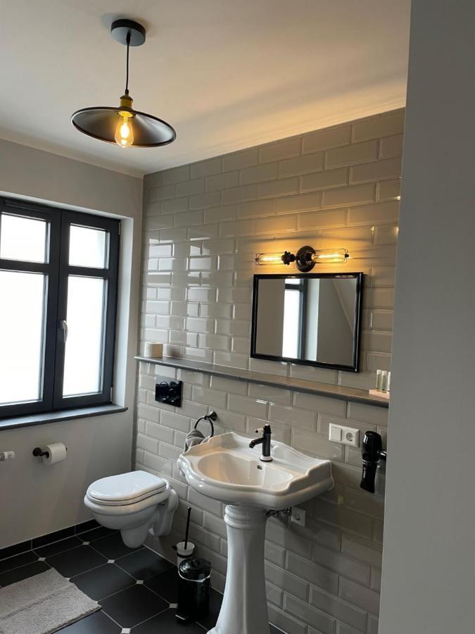 Bahnhof 1911 Hotell Wolpertswende Eksteriør bilde