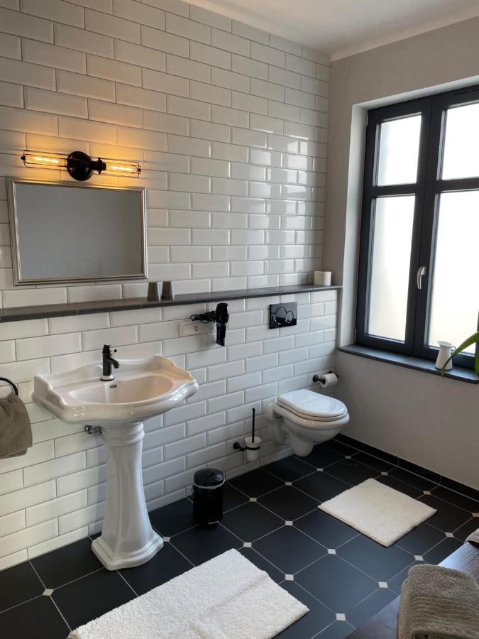 Bahnhof 1911 Hotell Wolpertswende Eksteriør bilde